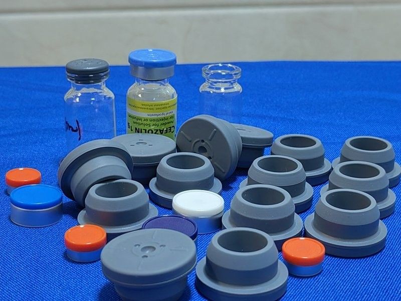 13 মিমি 20 মিমি 28 মিমি 32 মিমি Lyophilization গ্লাস Vials মেডিকেল ধূসর Butyl রাবার stopper for glass vial গ্লাস ইনফিউশন বোতল