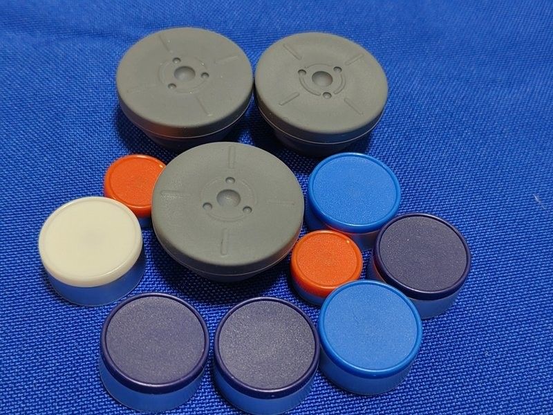 13mm 20mm 28mm 32mm গ্রে ফার্মাসিউটিক্যাল ক্লোরোবুটাইল বুটিল কাঁচের ইনজেকশন ভ্যালু ভ্যাকসিনের বোতল