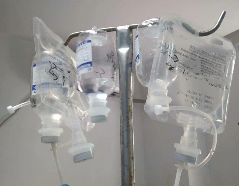 ল্যাবরেটরি ভেটেরিনারি হাসপাতাল 100ml 250ml সিঙ্গল পোর্ট নন-পিভিসি মেডিকেল ইনফিউশন ব্যাগ IV ফ্লুইড সলিউশন ব্যাগ