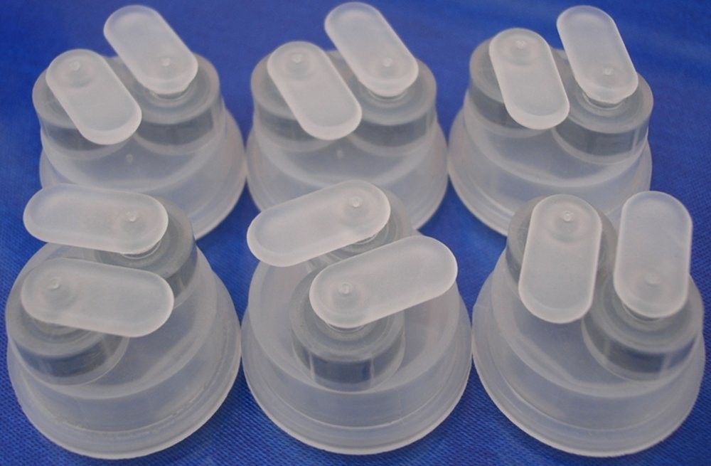 30mm 32mm ফার্মাসিউটিক্যাল পিপি ইনফিউশন সিলিং ক্যাপ LVP পিপি প্লাস্টিক ইনফিউশন বোতল টান রিং ইনফিউশন ক্যাপ